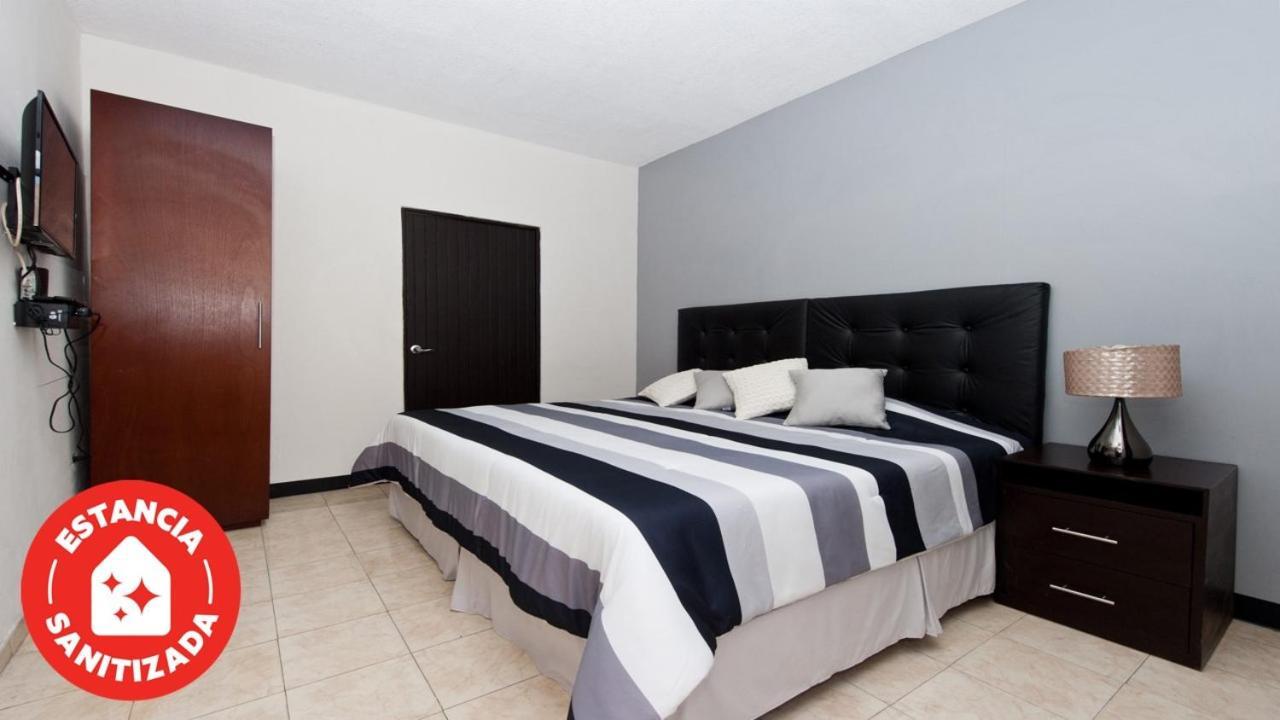 Econosuites Monterrey Exterior foto