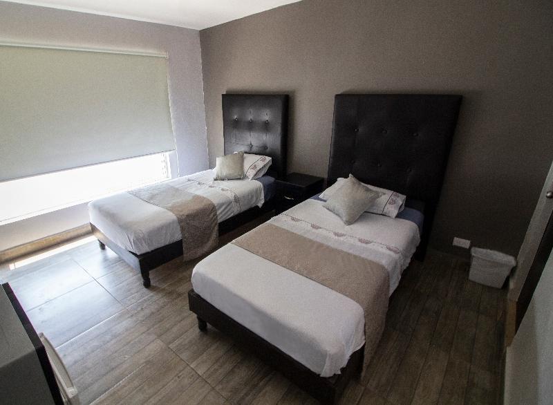 Econosuites Monterrey Exterior foto