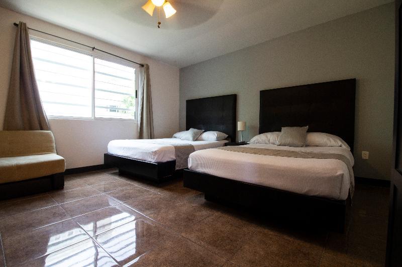 Econosuites Monterrey Exterior foto